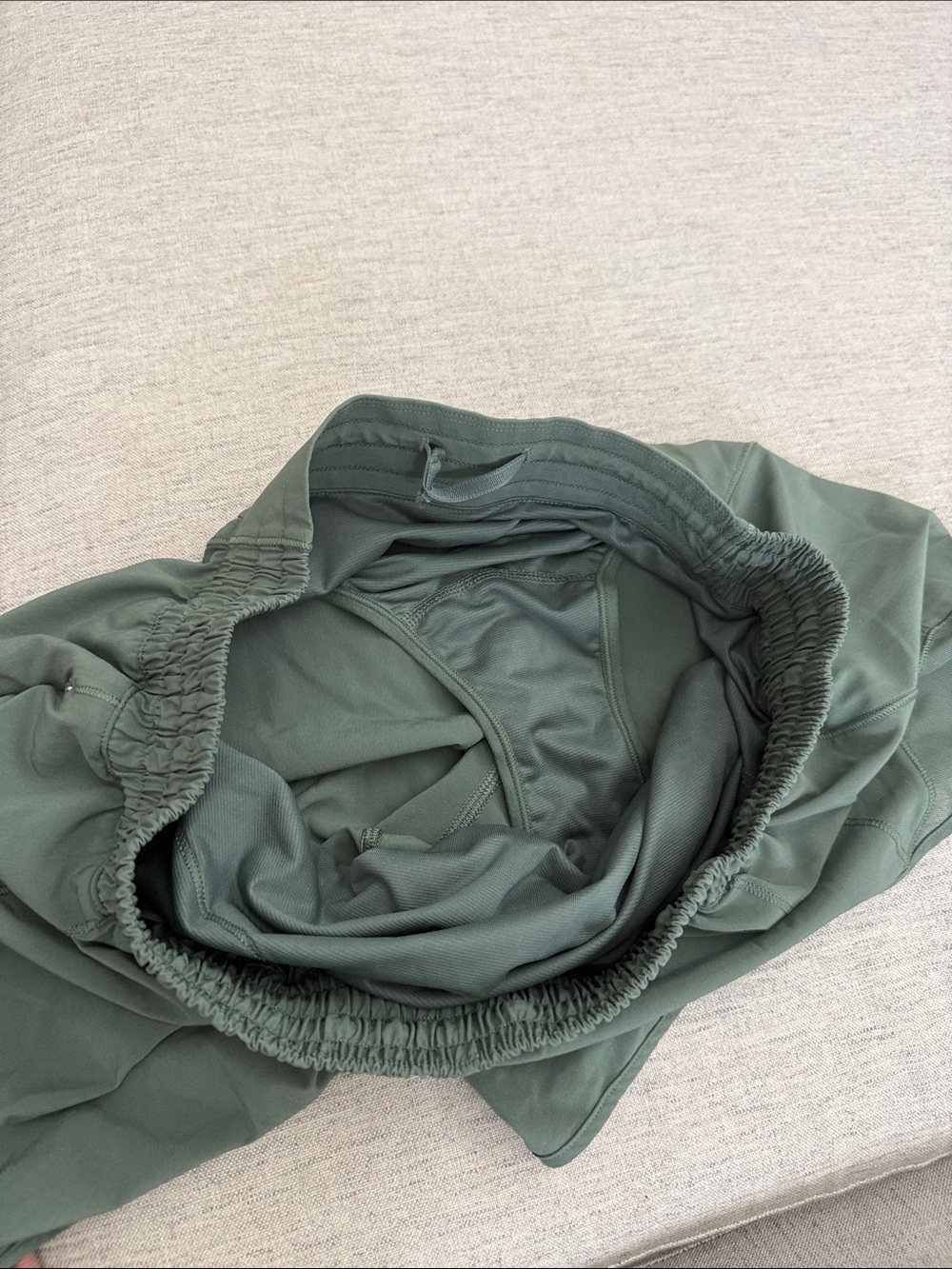 lululemon Hotty Hot 4” high Rise Women's Athletic Shorts - gray eucalyptus Green - Picture 4 of 5